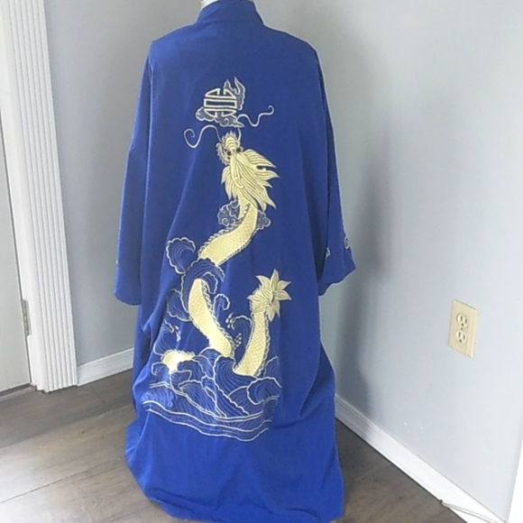 JAPANESE EMBROIDERED HEAVY DRAGON ROBE WOMANS XL - Picture 1 of 10